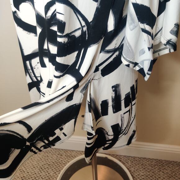 by JJ Tunic Black White Abstract Geometric Sleeveless Overlay - Picture 8 of 12